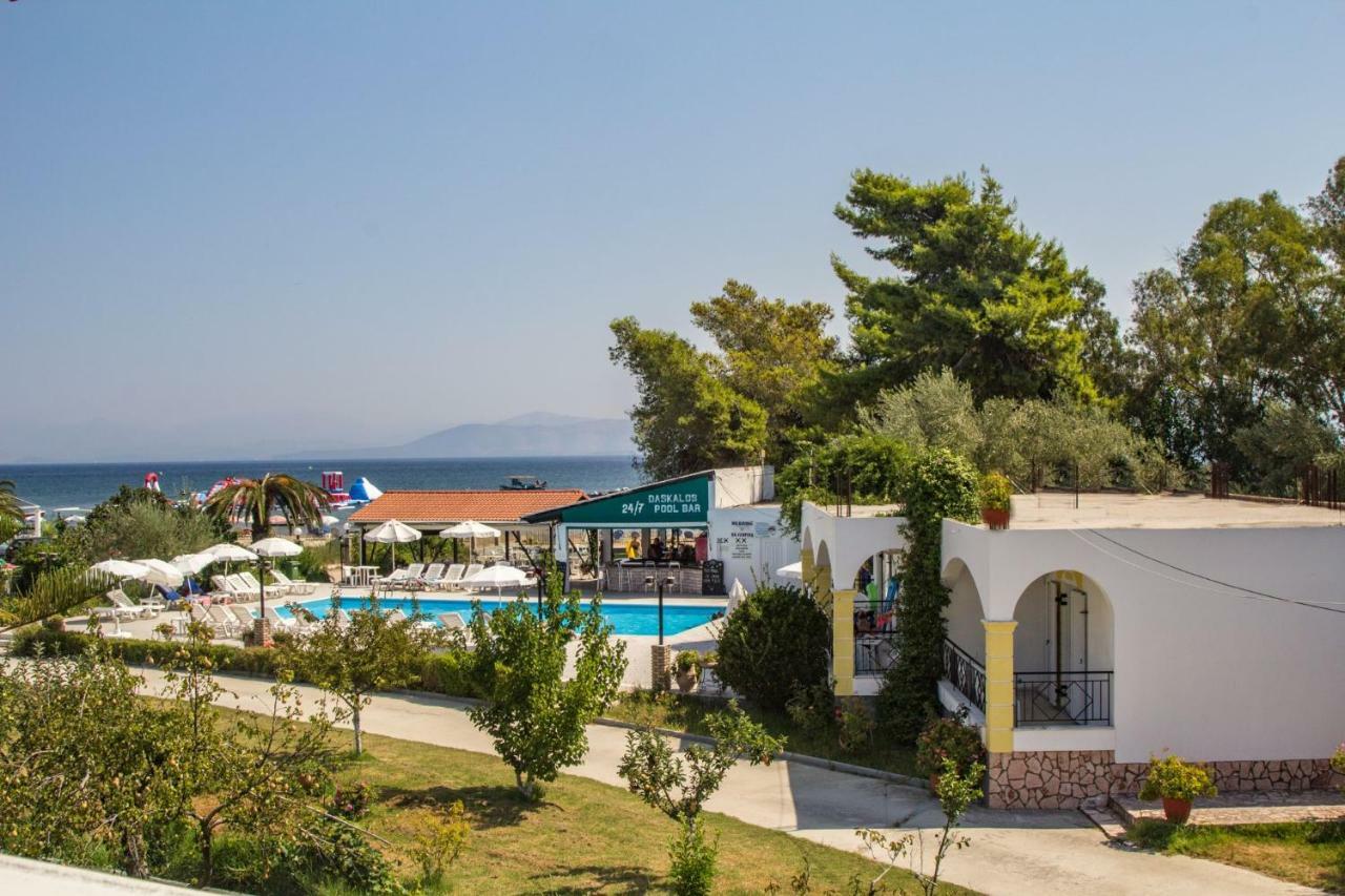 Daskalos Complex * Kavos